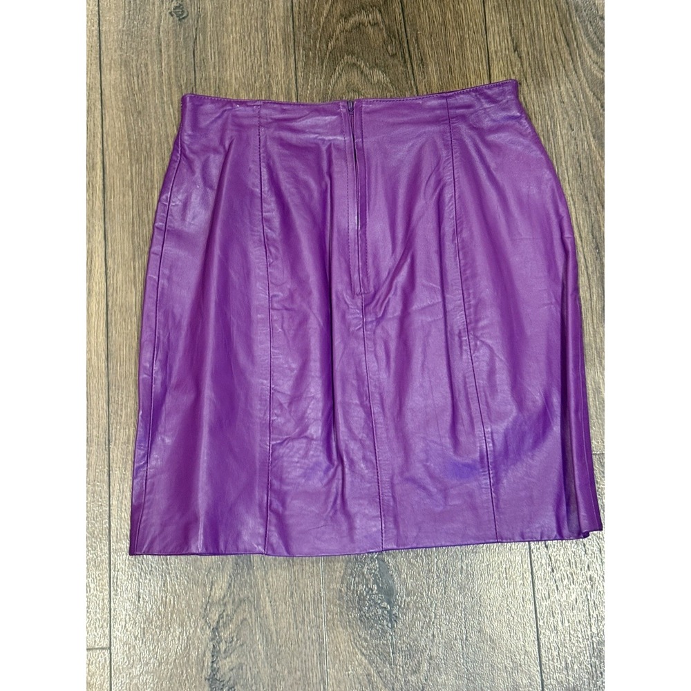 Vintage 80s Chia Purple Leather Mini Skirt High Waisted Sz 10‎ - Picture 2 of 3